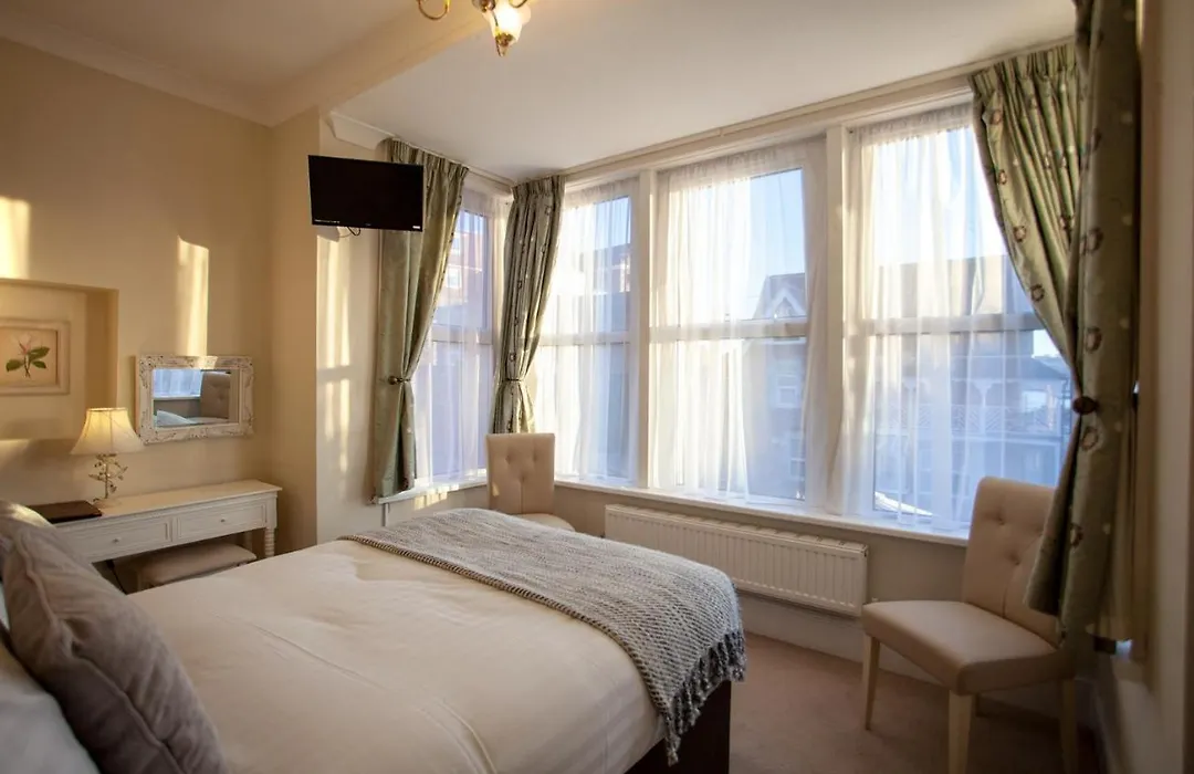 The Castleton-1